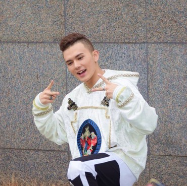 Apa Kabar Manny VARSITY, Idol K-Pop Pertama yang Beragama Islam