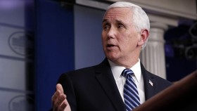 Mike Pence Kemungkinan Dicecar soal Kondisi Trump Saat Debat