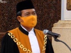 Jadi Ketua MA, Syarifuddin Bacakan Sumpah Jabatan di Depan Jokowi