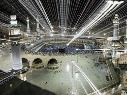 Pria Bawa Pisau dan Teriak Dukung Teroris Ditangkap di Masjidil Haram