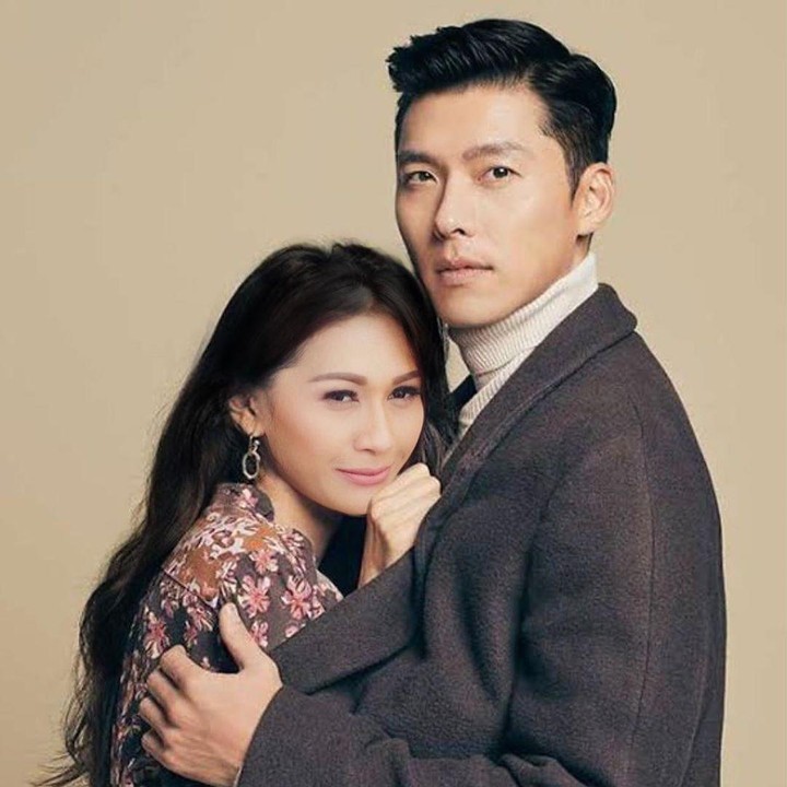 <p>Tak cuma sekali, Tata pun memiliki beberapa foto editan dengan Pemeran Kapten Ri dalam serial <em>Crash Landing on You</em> ini, Bunda. (Foto: Instagram @tatajaneetaofficial)</p>