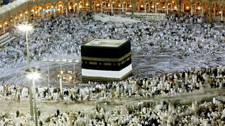 Sempat Ditutup, Masjidil Haram dan Masjid Nabawi Segera Dibuka Kembali Dua masjid suci umat Islam, Masjidil Haram dan Masjid Nabawi akan segera dibuka kembali di tengah pandemi Corona. Hal ini tentu menjadi kabar gembira bagi umat islam di seluruh dunia.