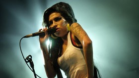 Grammy Gelar Peringatan Amy Winehouse di Instagram Live