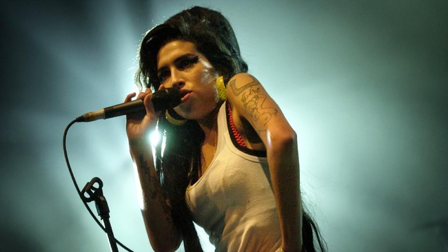 Film Biopik Amy Winehouse, 'Back to Black', Menuai Kritik Keras dari Sahabatnya