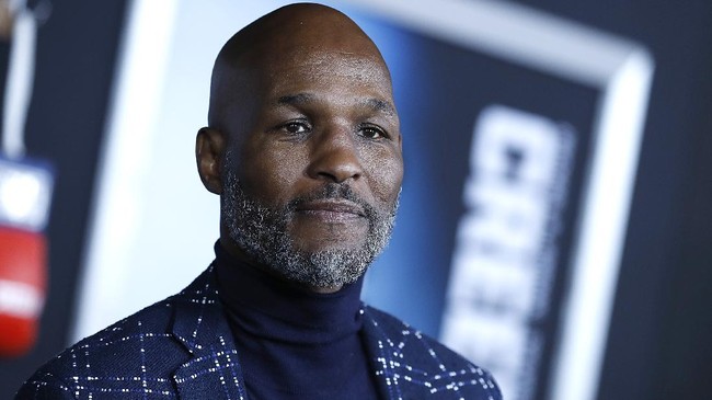 NEW YORK, NEW YORK - NOVEMBER 14: Bernard Hopkins attends 