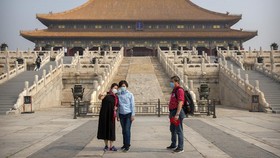China Pasrahkan Laju Ekonomi, Ketidakpastian Corona Meningkat