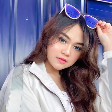 Indrayani Rusady, Selebgram yang Mirip Pemain 'The World Of The Married'