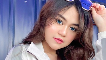 img-title Indrayani Rusady, Selebgram yang Mirip Pemain 'The World Of The Married'