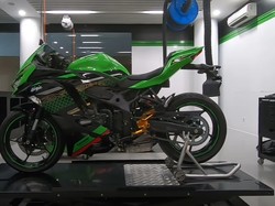 Kawasaki Indonesia Pamer Proses Modifikasi Ninja ZX-25R