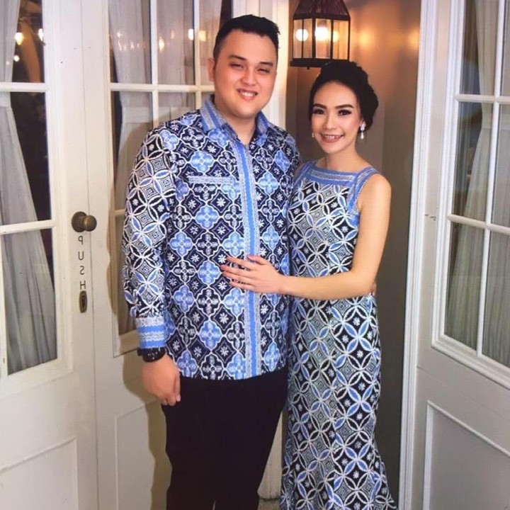 <p>Salah satu tenaga medis Indonesia, dr Michael Robert Marampe meninggal saat bertugas karena COVID-19. Padahal, di bulan April lalu, ia berencana untuk menikahi calon istrinya, Tri Novia Septiani. (Foto: Instagram @miknov.id)</p>
