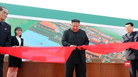 VIDEO: Kim Jong-Un Kembali Muncul Usai Rumor Wafat