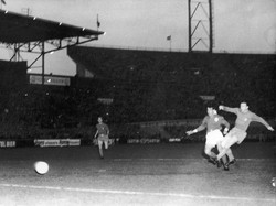 On This Day: Trofi Eropa Terakhir Benfica dan Kutukan Bela Guttmann