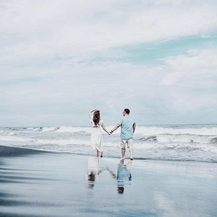 <p>Kini Novia ingin menepati janjinya pada Michael, untuk menuntaskan lagu karya Michael yang berjudul Kau yang Terakhir. (Foto: Instagram @miknov.id)</p>