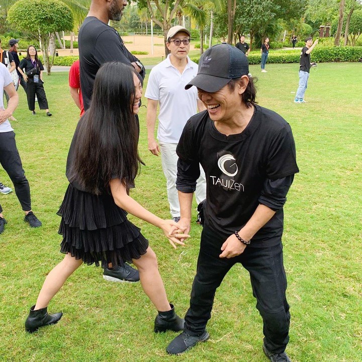 <p>Foto lainnya memperlihatkan Jet Li sedang bersenda gurau dengan sang putri, Jane Li. (Foto: Instagram)</p>
