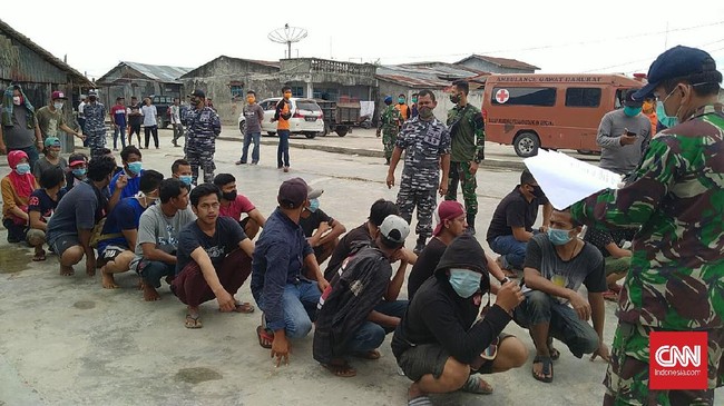 Indonesia akan menghentikan sementara pengiriman TKI ke Malaysia seiring adanya pelanggaran perjanjian yang dilakukan Negeri Jiran tersebut.