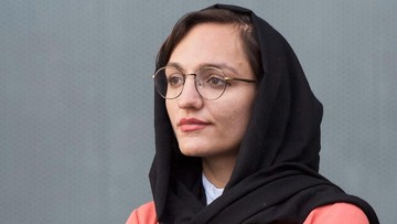 ZARIFA GHAFARI TOLAK TINGGALKAN AFGHANISTAN DAN SIAP DIBUNUH TALIBAN