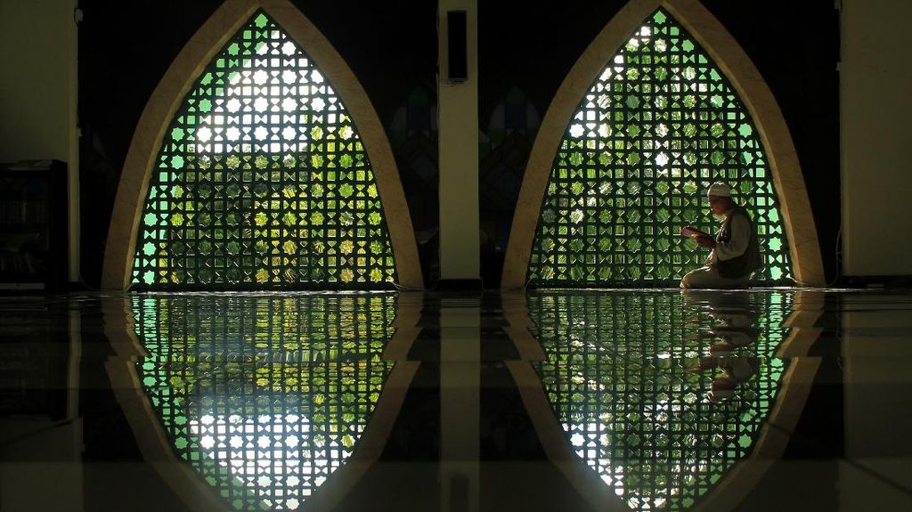 7 Ide Kegiatan Nuzulul Quran yang Menarik, Tingkatkan Keimanan Muslim