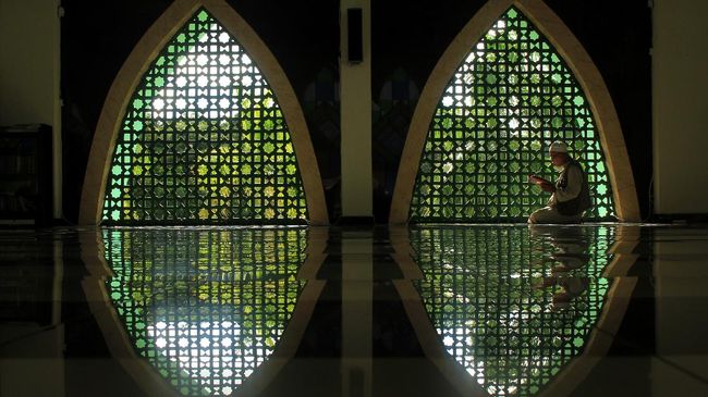 Puisi Nuzulul Quran dapat menjadi cara untuk mencurahkan rasa syukur kepada Allah atas wahyu-Nya yang diturunkan kepada umat manusia.