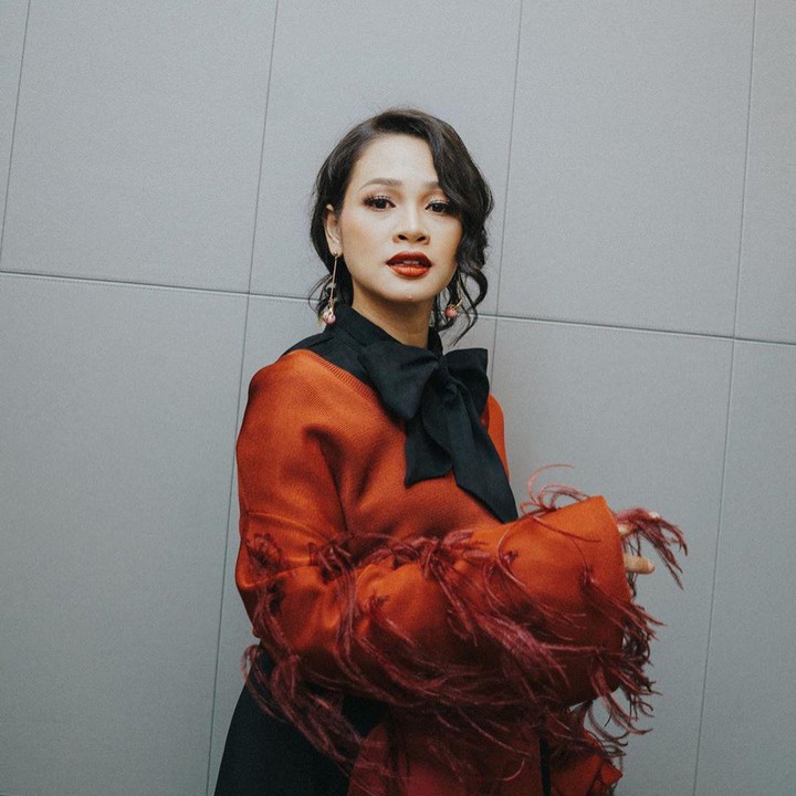 <p>Meski perutnya membesar, tapi rasanya tak banyak perubahan dalam bentuk tubuhnya ya, Bunda. Tetap langsing, sama seperti kehamilan pertamanya. (Foto: Instagram @andienasiyah)</p>