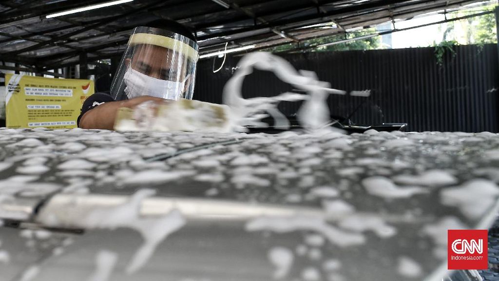 Kapan Waktu yang Tepat Cuci Mobil Saat Musim Hujan?