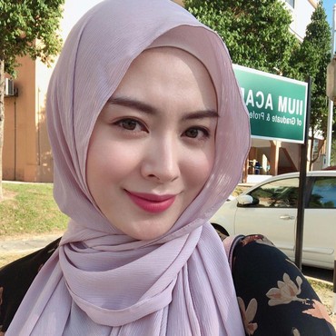 8 Tahun Jadi Mualaf, Ayana Moon Kenang Perjuangan Masuk Islam