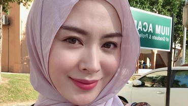 8 Tahun Jadi Mualaf, Ayana Moon Kenang Perjuangan Masuk Islam