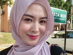 Kenalin, Ini 5 Hijabers dari Korea yang Cantiknya Bikin Adem