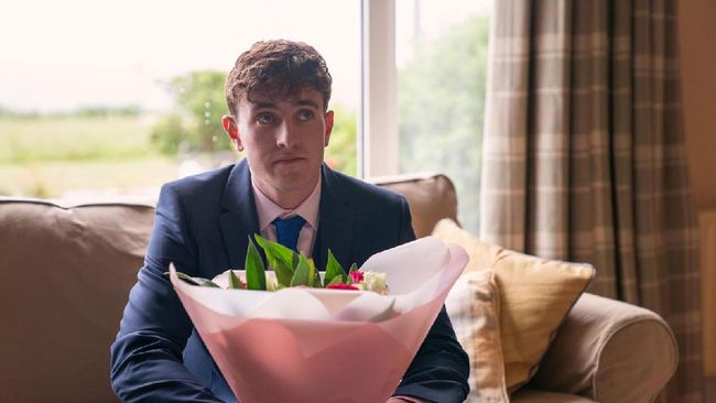 Paul Mescal Akan Nyanyi di Film Biografi The Beatles, Konsultasi dengan Paul McCartney