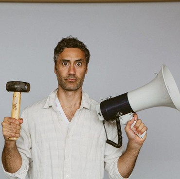 Ini Alasan Taika Waititi Sebut 'Stranger Things 4' Rusak Musik Kate Bush