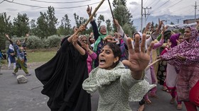 FOTO: Merekam Konflik Kashmir Berbalas Pulitzer