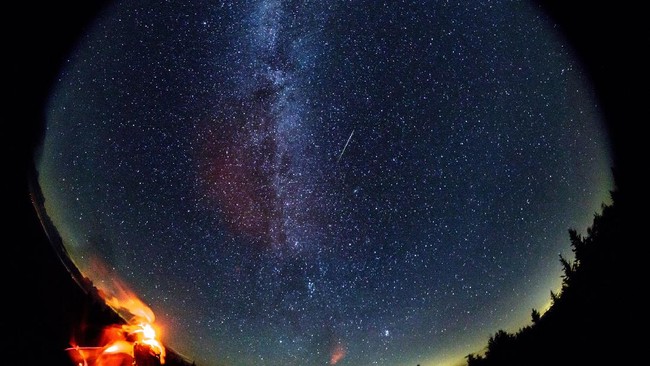 Saksikan Pertunjukan Langit yang Memukau: Puncak Hujan Meteor Aurigid Melanda Malam Ini