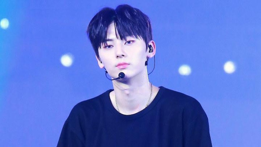 Мин оне. Hwang Minhyun Universe.