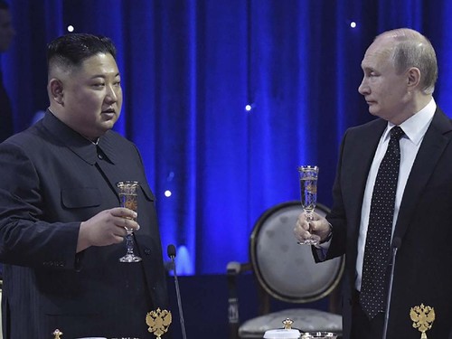 Putin Lapor ke Kim Jong Un Mau Temui Trump di Alaska