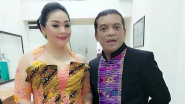 Istri Didi Kempot Kini Jualan Nasi Goreng