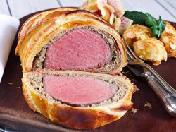 Di Rumah Aja dan Nikmati Beef Wellington hingga Peking Duck Bintang 5