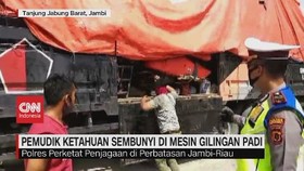 VIDEO: Pemudik Ketahuan Sembunyi di Mesin Gilingan Padi