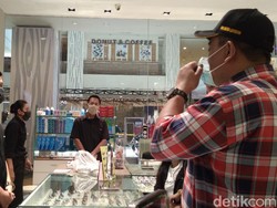 Walkot Cirebon Sidak Pertokoan-Pusat Perbelanjaan yang Beroperasi Saat PSBB