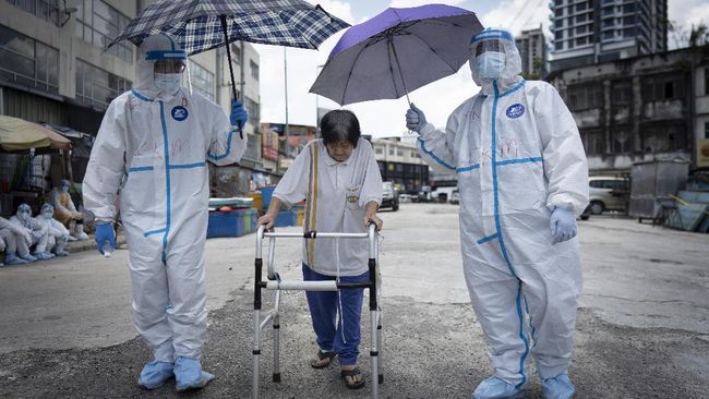 Beda Lockdown Malaysia dan PPKM Mikro RI Usai Corona Melonjak Dalam waktu berdekatan, Indonesia dan Malaysia kembali memperketat pergerakan masyarakat menyusul infeksi Covid-19 yang kembali meningkat.