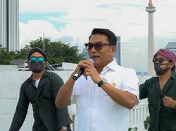 Ajak Warga Tak Mudik, Moeldoko-Wiranto Nyanyi Lagu Ra Mudik Ra Popo