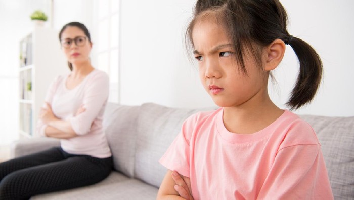 kindergarten children is scolded by school teacher