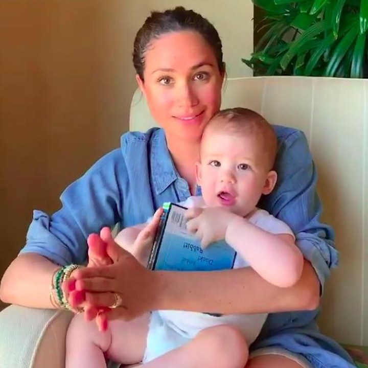 <p>Klip menggemaskan ini diunggah oleh yayasan Save The Children. Meghan bersama Archie menggalang dana untuk anak-anak yang membutuhkan di Inggris dan seluruh dunia. (Foto: Instagram @savechildrenuk)</p>