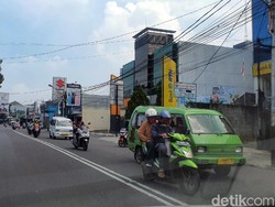 PSBB Hari Ketiga Kota Sukabumi, Ojol Keluhkan Pemotor Berboncengan