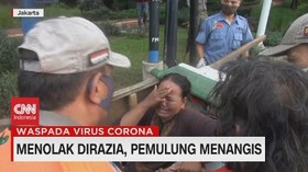 VIDEO: Menolak Dirazia, Pemulung Menangis
