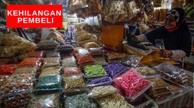 VIDEO : Pedagang Pasar Minggu Kehilangan Pembeli