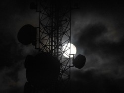 Anak Usaha Telkom Akuisisi 100% Saham Perusahaan Menara