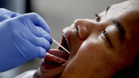 Hong Kong Akan Tes 860 Orang usai Virus Corona Muncul Lagi