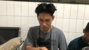 img-title Ramalan Denny Darko Tentang Penangkapan Ferdian Paleka