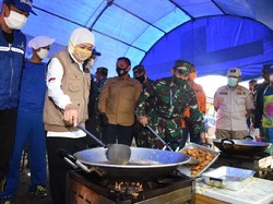 Khofifah Pastikan Makanan untuk Warga Sudah Lewati Sistem Security Food