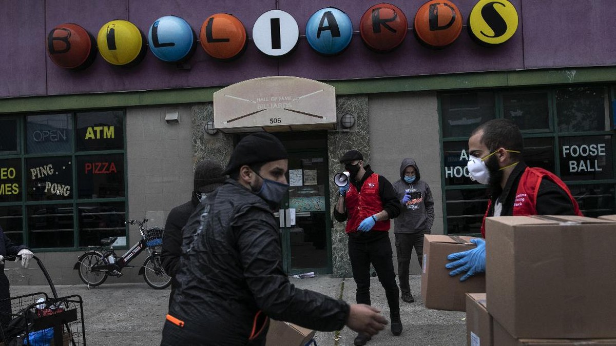 FOTO: Tebar Kebaikan Kala Ramadan di Jalanan Brooklyn