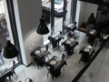 VIDEO: Sekat Kaca Pemisah Demi Bebas Corona di Milan
